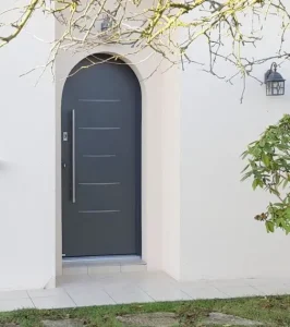 Porte d'entrée alu cintrée
