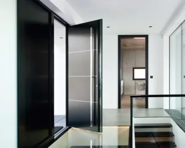 Porte d'entrée aluminium